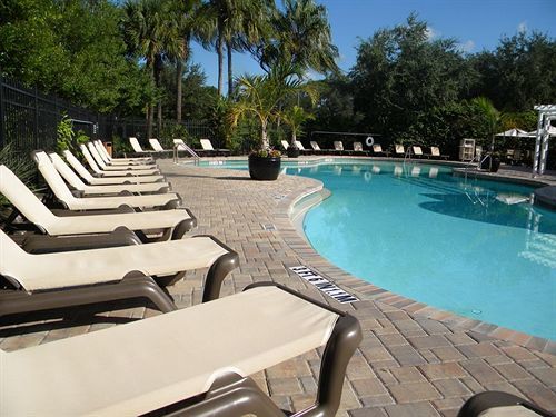 Mainsail Tampa Extended Stay Exterior photo